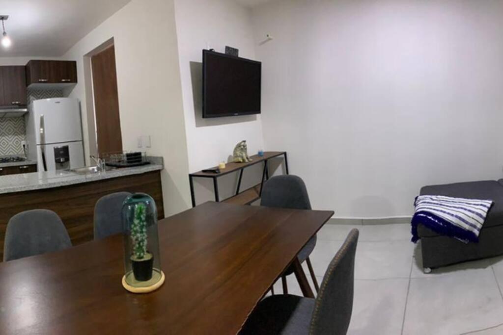 Departamento Hospicio Cabanas. Guadalajara Esterno foto